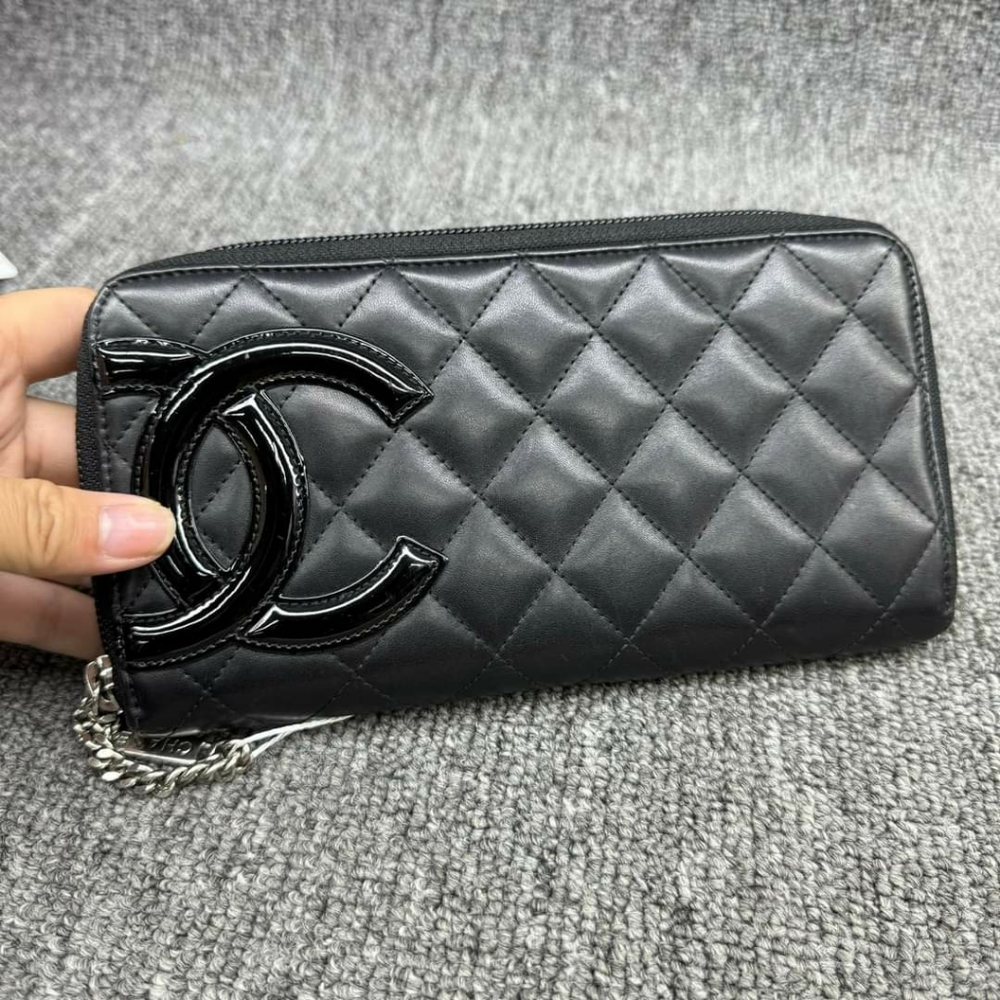 100% Authentic CHANEL Cambon Leather Wallet - Picture 2 of 16
